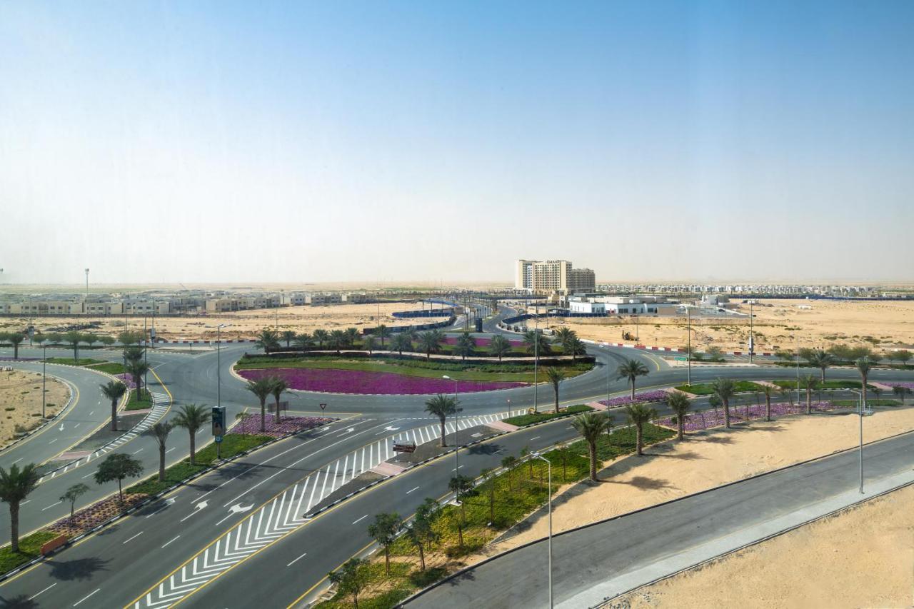Holiday Inn Dubai Al-Maktoum Airport By Ihg Exterior photo