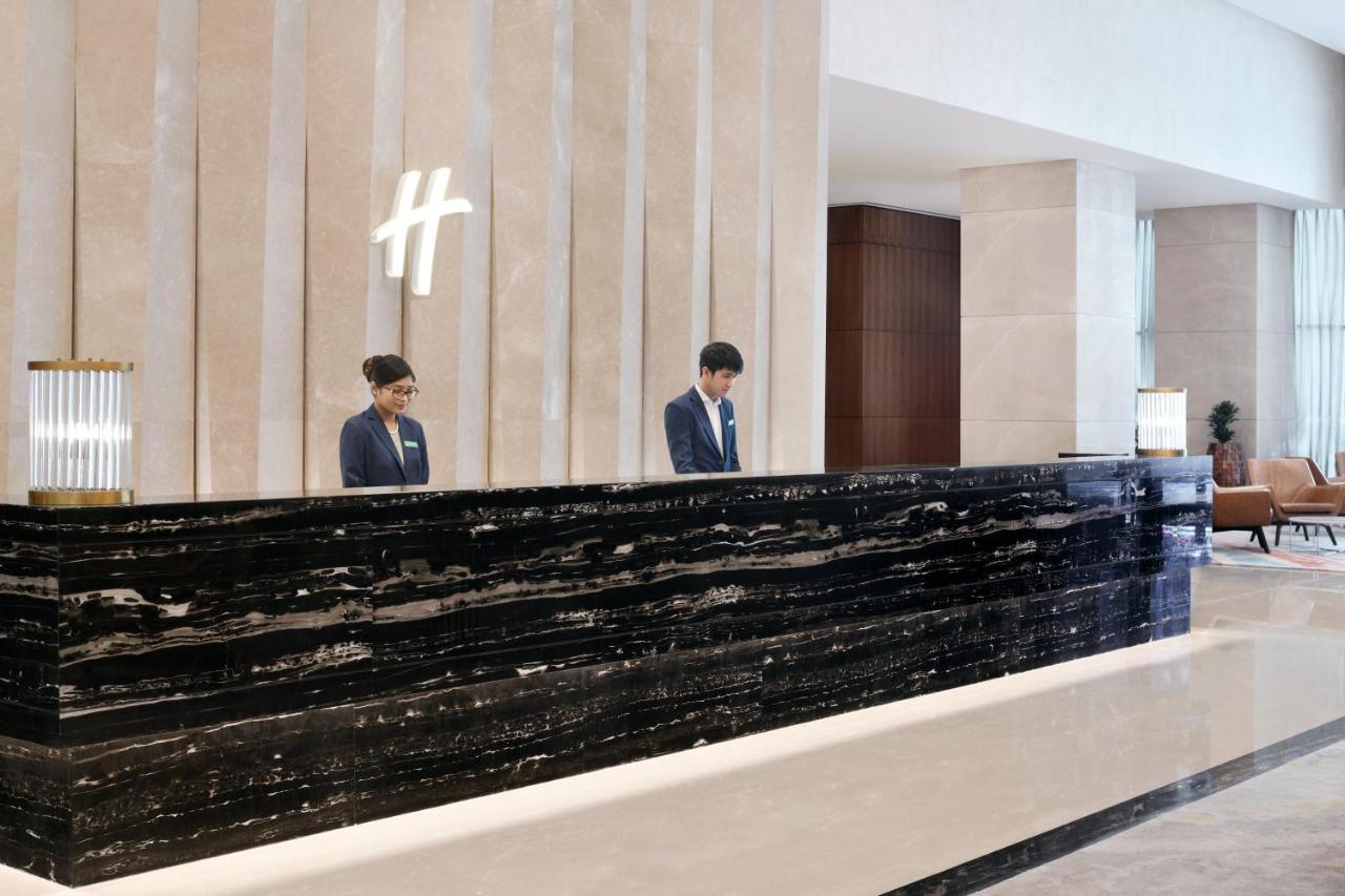 Holiday Inn Dubai Al-Maktoum Airport By Ihg Exterior photo