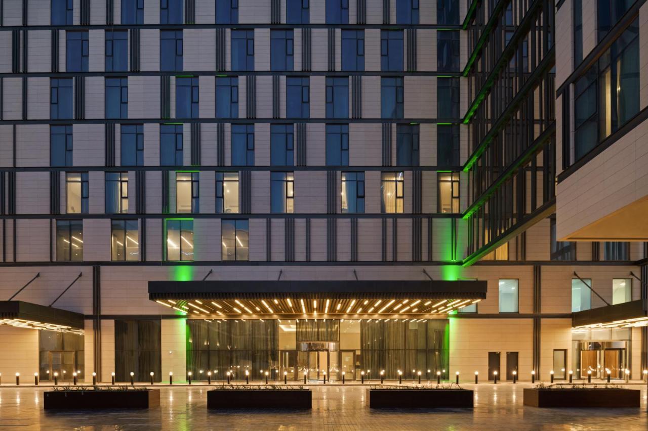 Holiday Inn Dubai Al-Maktoum Airport By Ihg Exterior photo